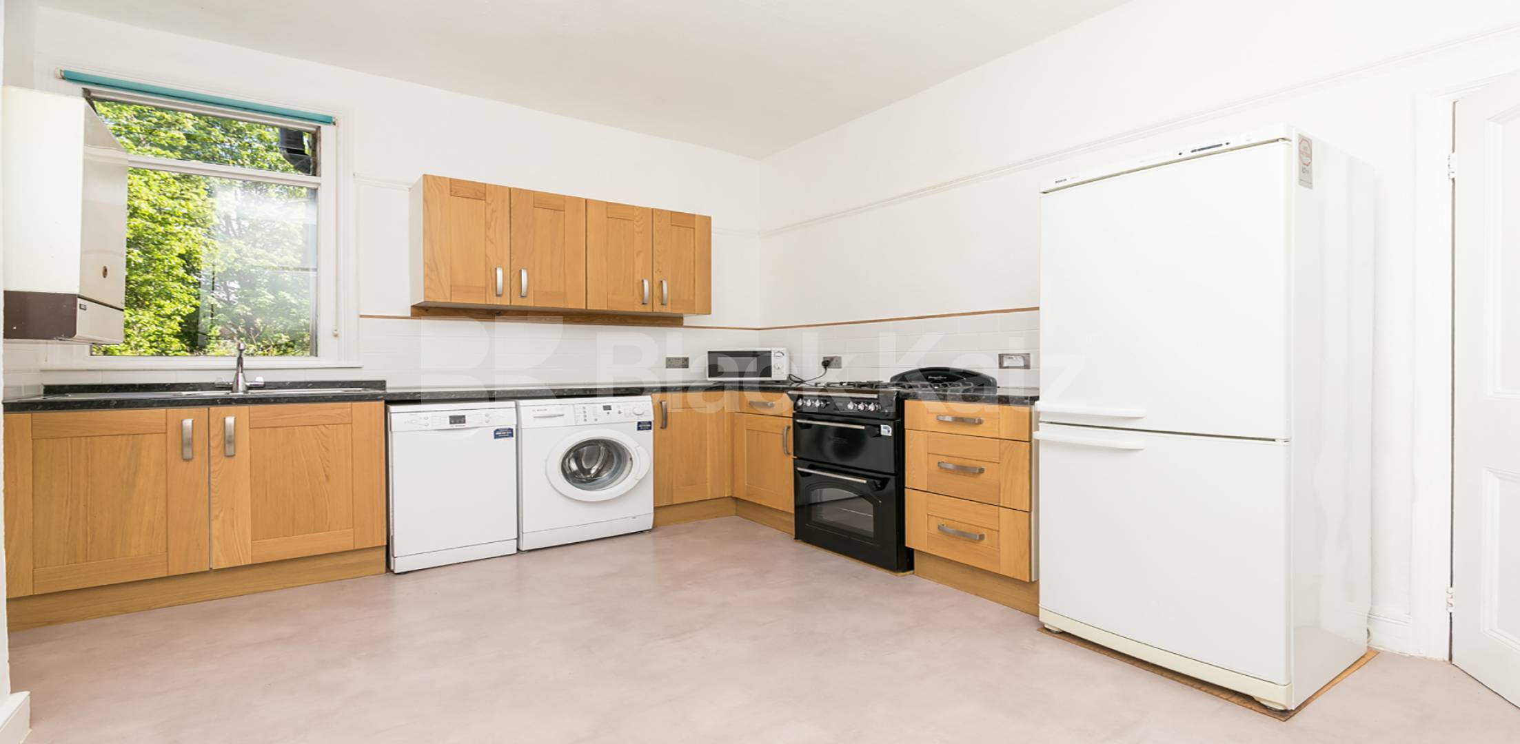 			2 Bedroom, 1 bath, 1 reception Flat			 Goodwyns Vale, Muswell Hill